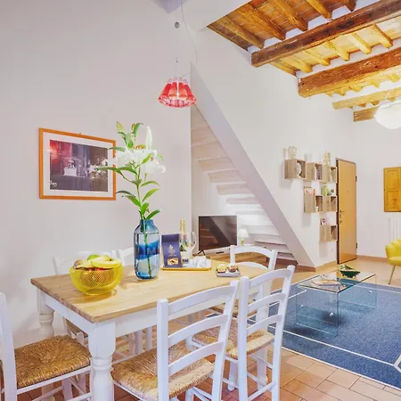 Michael's - Cozy In The Heart Of בית נופש לוקה